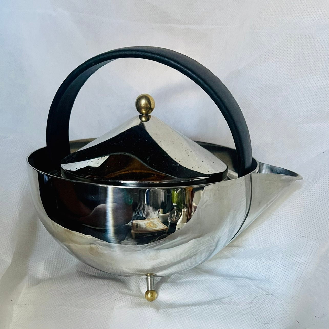 ‘Teaball’ Teapot Designed outlet by Carsten Jorgensen for Bodum 1980's