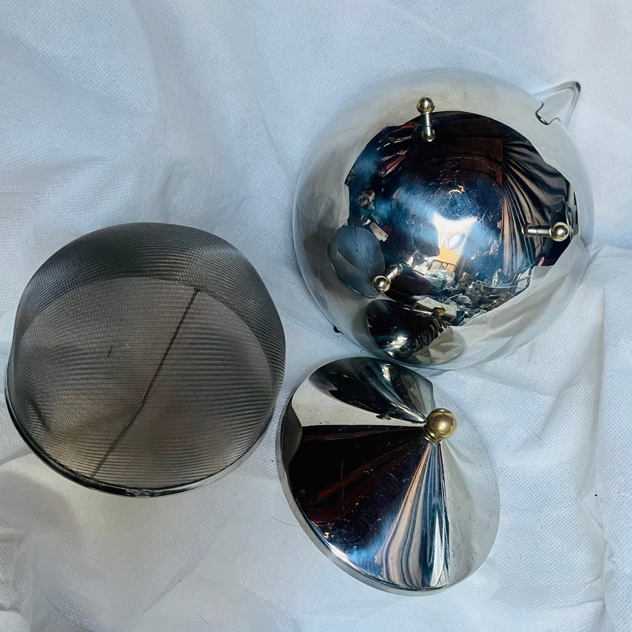 ‘Teaball’ Teapot Designed outlet by Carsten Jorgensen for Bodum 1980's