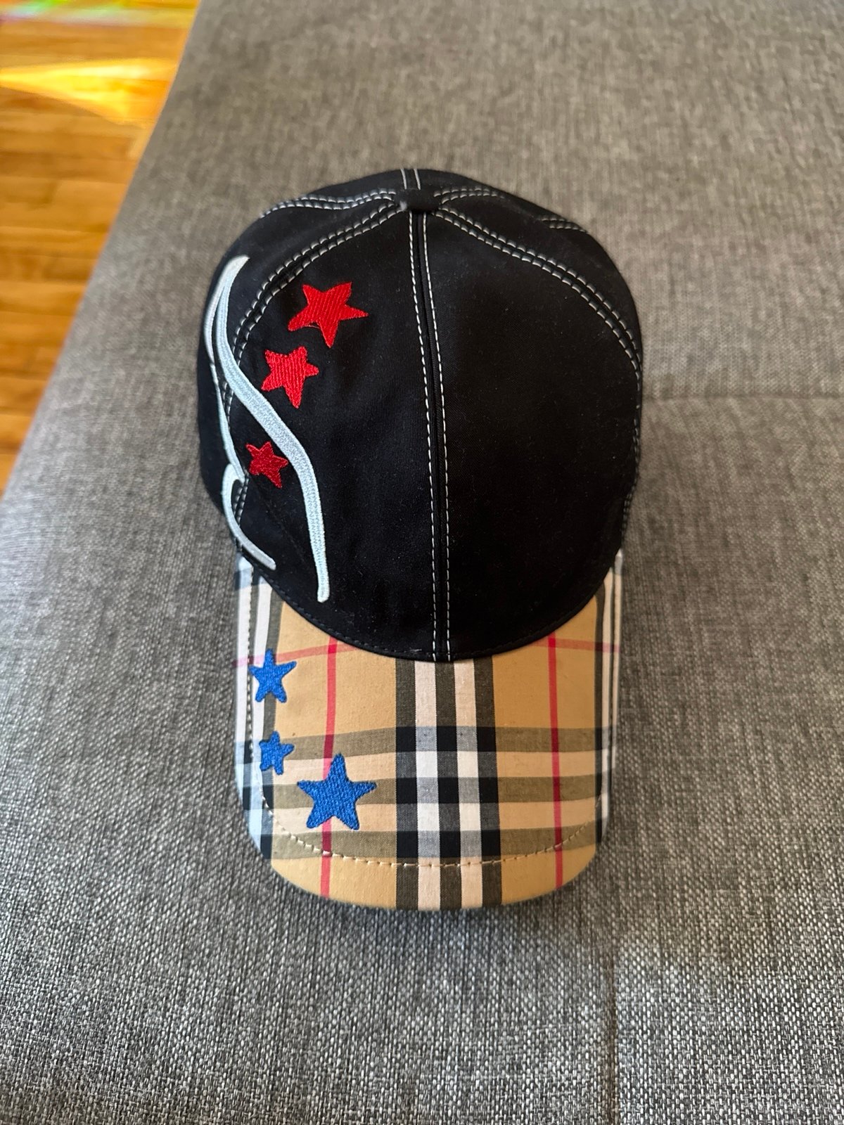 Burberry hat