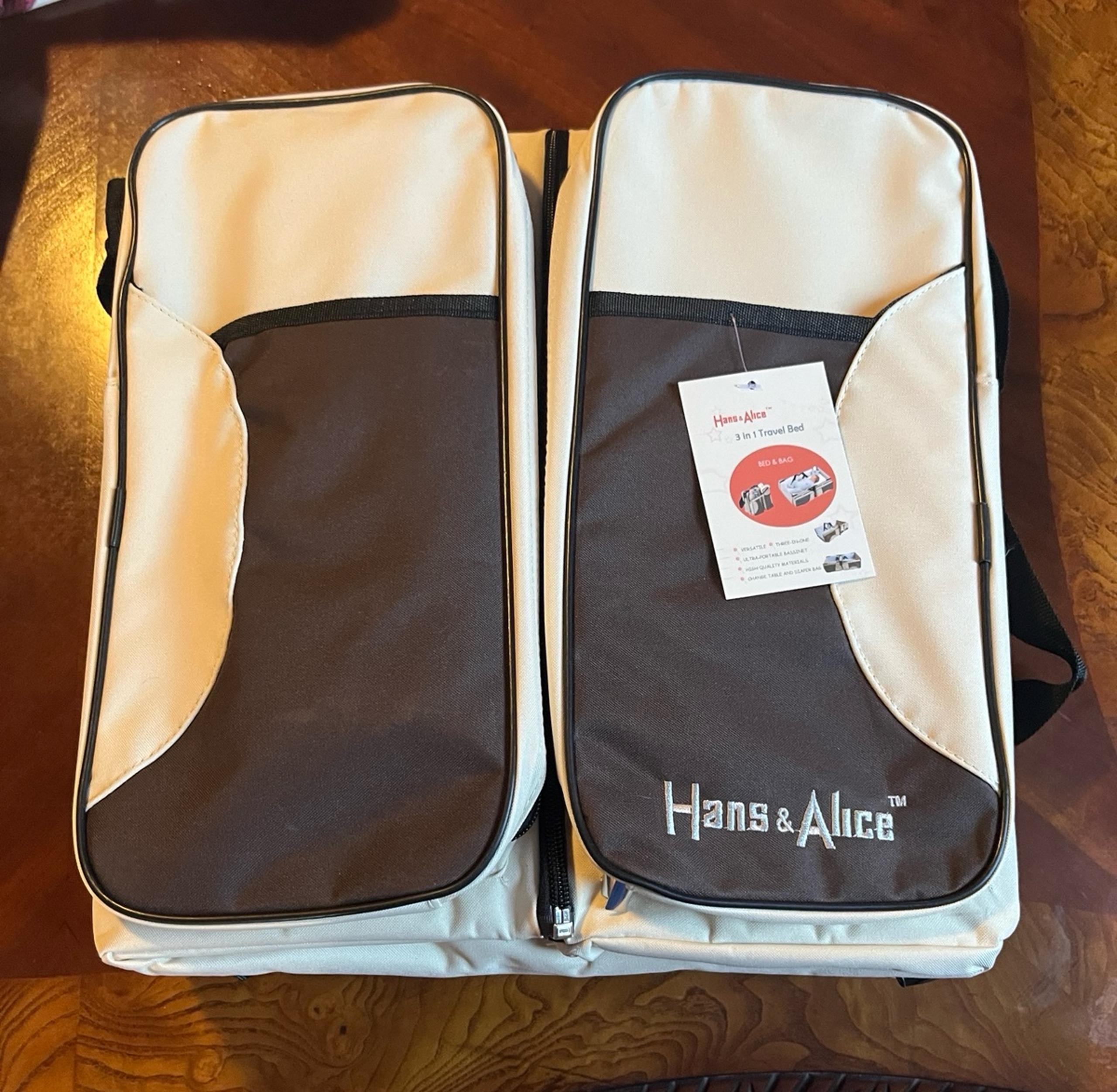 Hans & Alice 3 in 1 Portable Infant Baby Bassinet Diaper Bag Changing Station