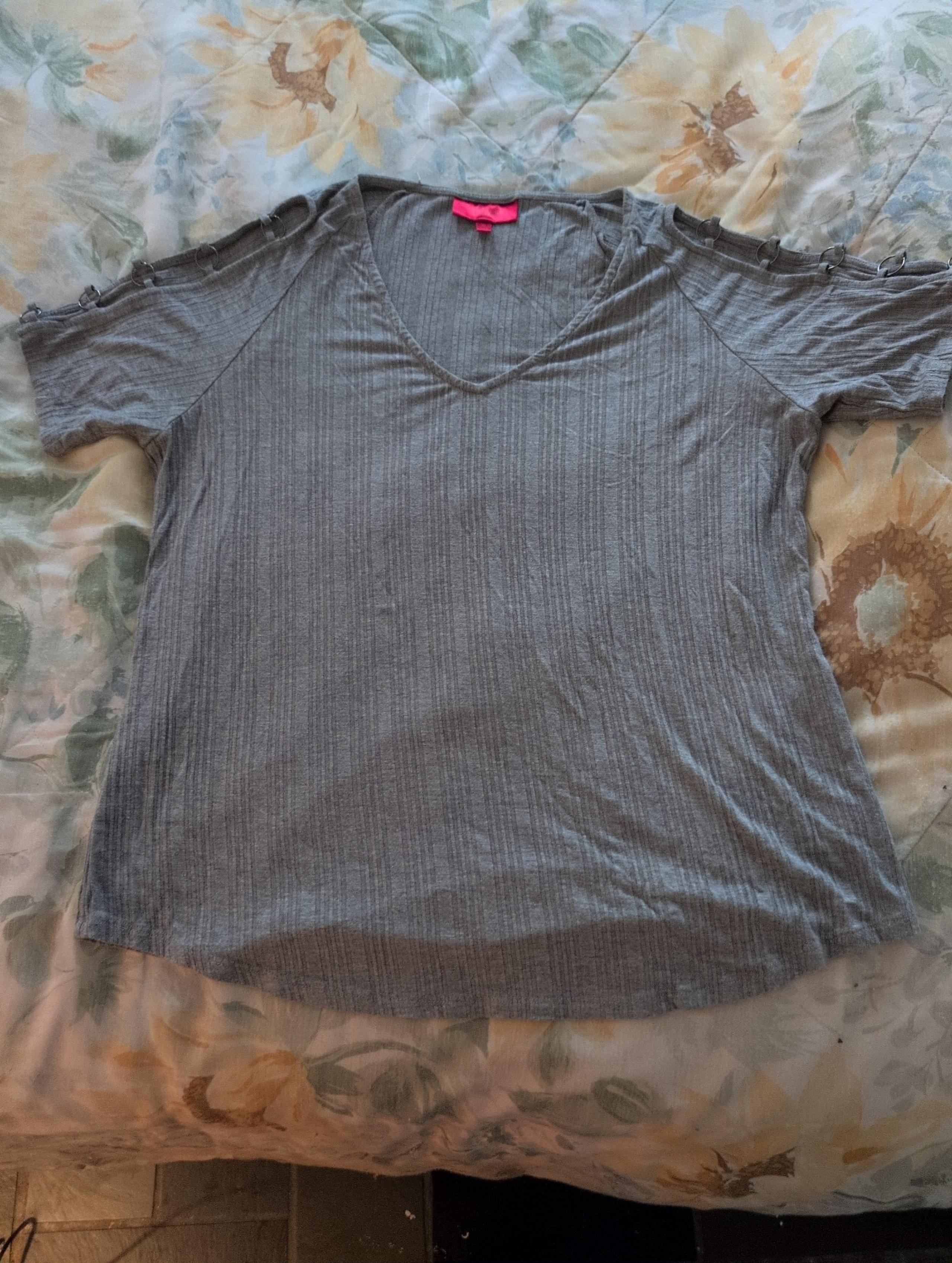 Jennifer Lopez Gray Knit Open Shoulders Top size XL
