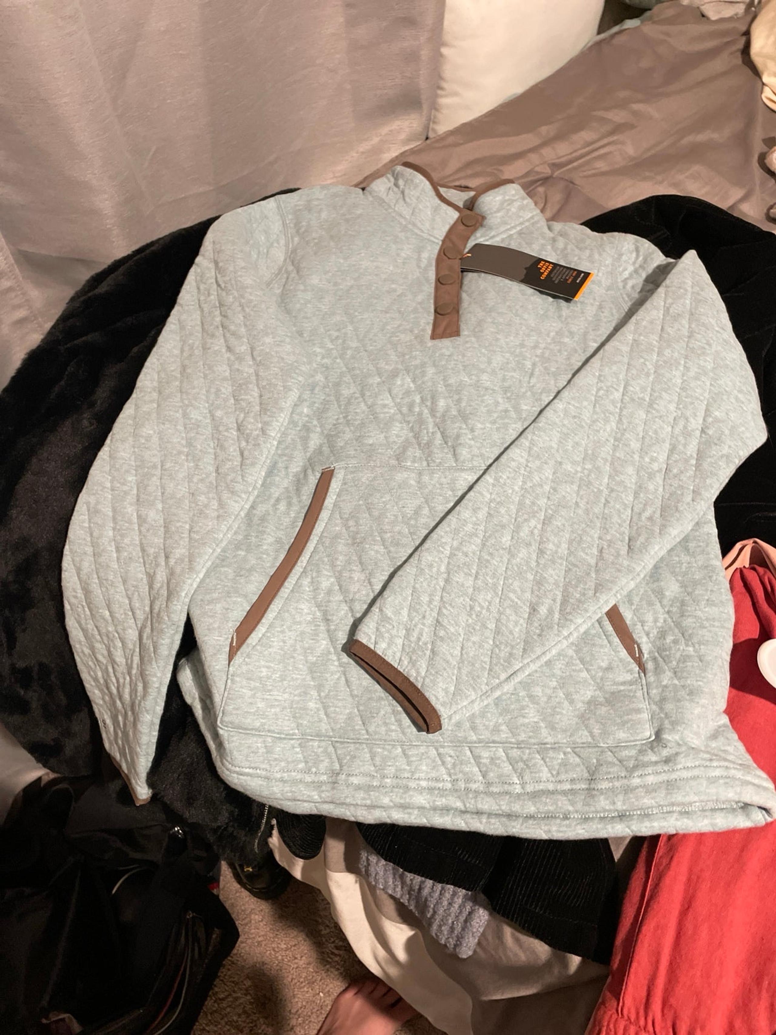 Women’s outdoor quilted snap sweatshirt