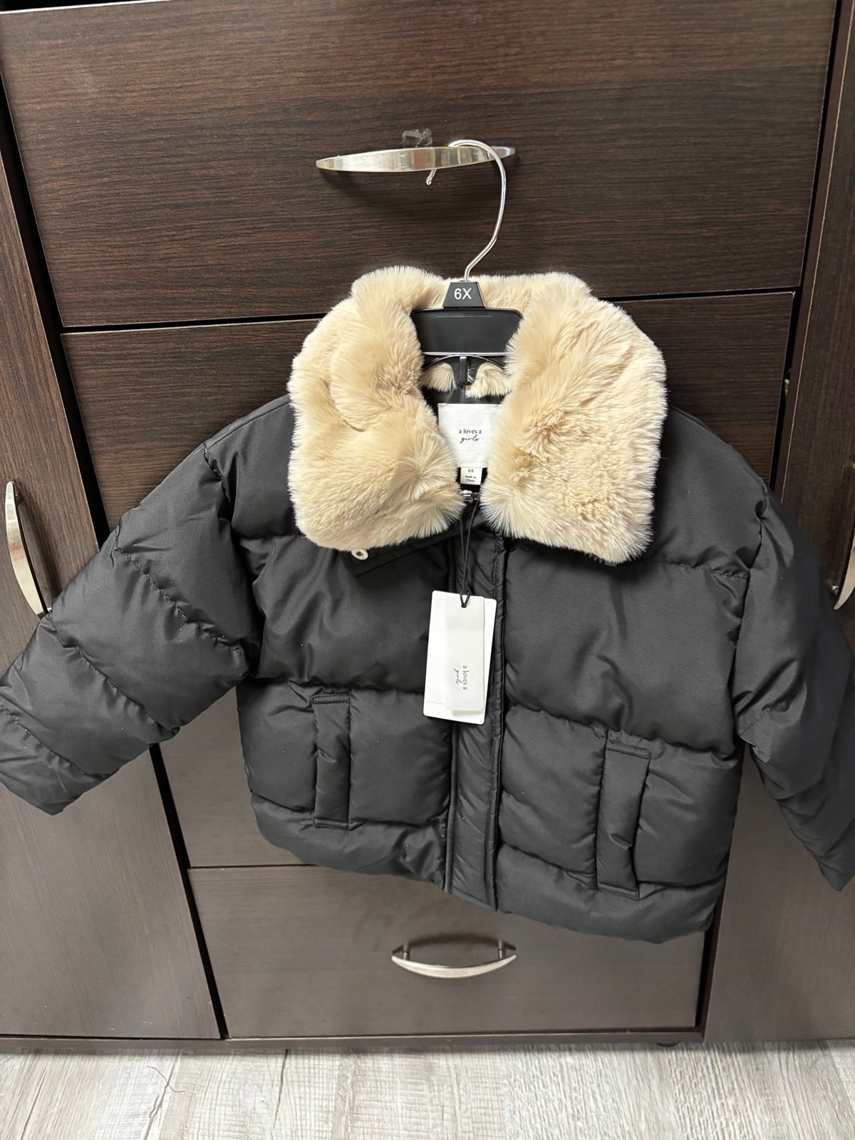 A girls Loves -puffer jacket -size 6x