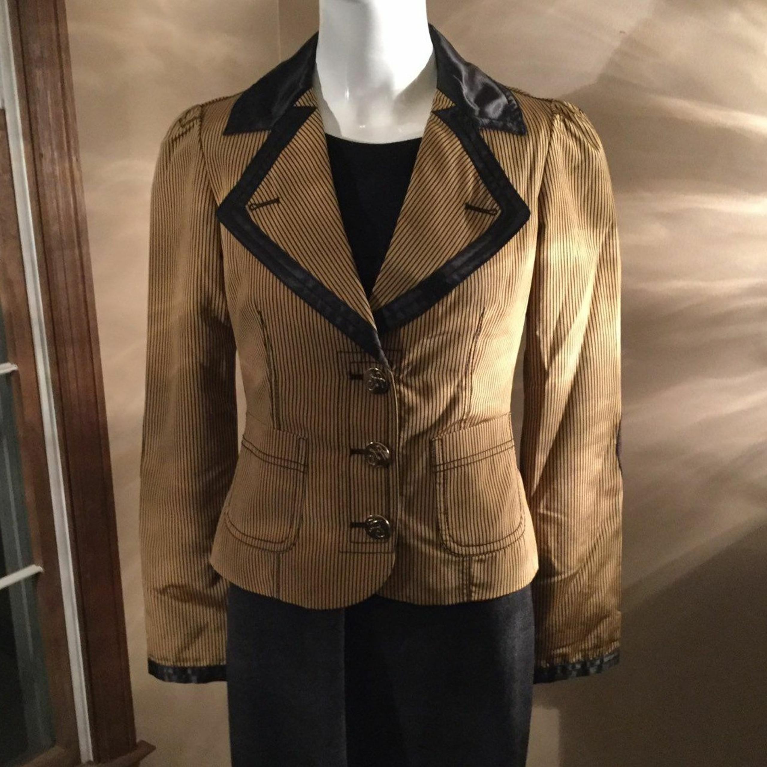 Z Spoke Black & Gold Jacket