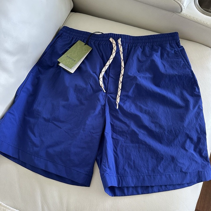 NWT GUCCI LIGHT MATTE NYLON SHORTS BLUE GG INTERLOCKING SIZE 50