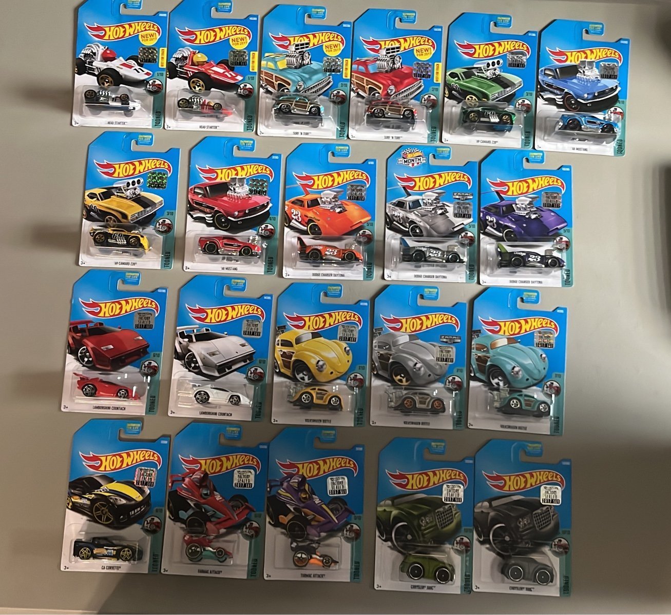 Hot Wheels 2017 Tooned complete set of 10+10 variations from factory sealed set