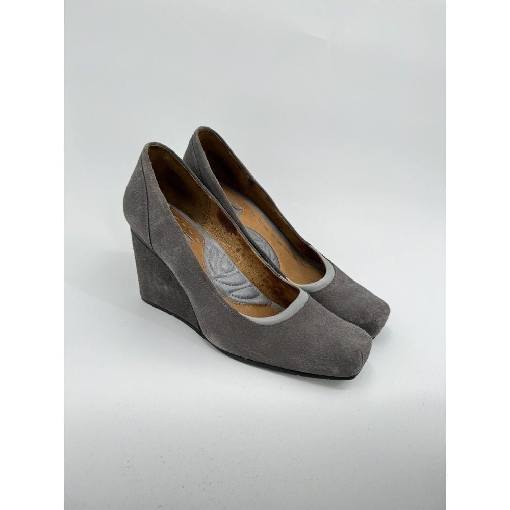 Hush Puppies Women's Gray Suede Wedge Heel Slip on Shoes Size 9.5