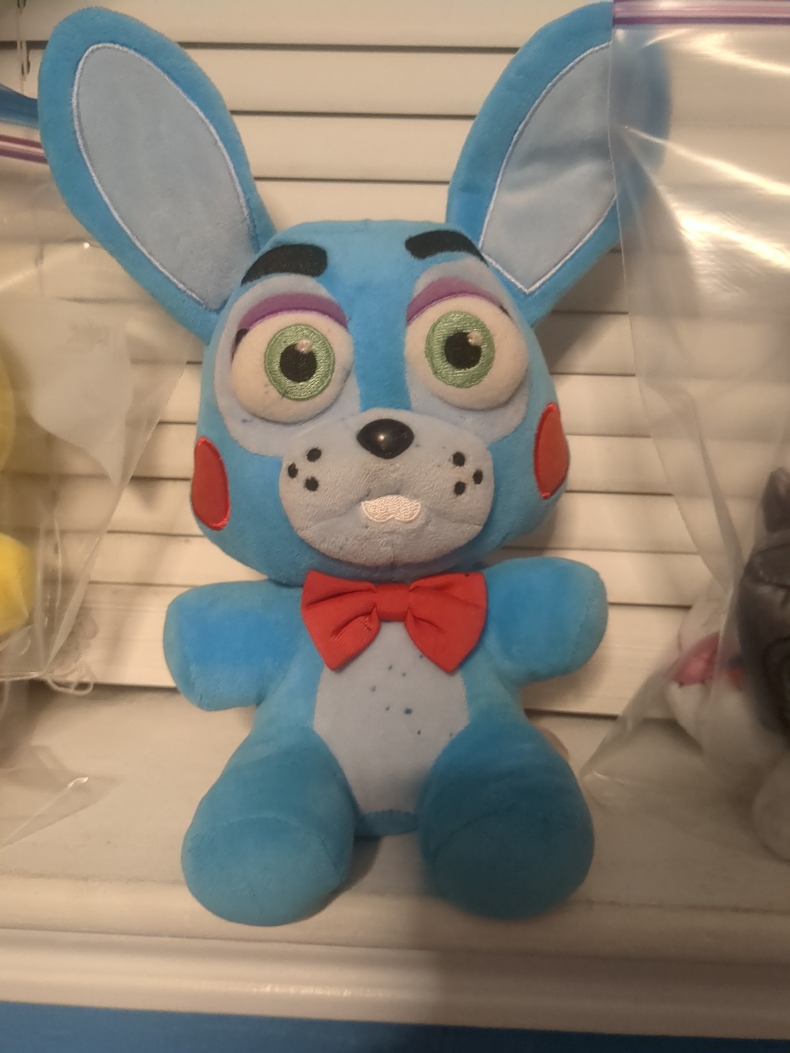 FNAF five nights at Freddy's toy Bonnie plushie