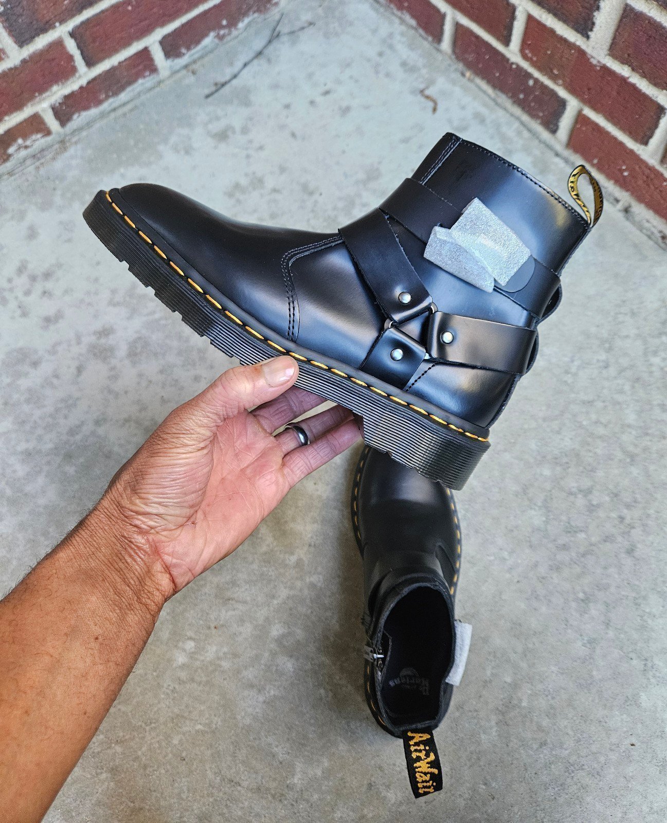 NWOT Dr Martens Boots, sz 7