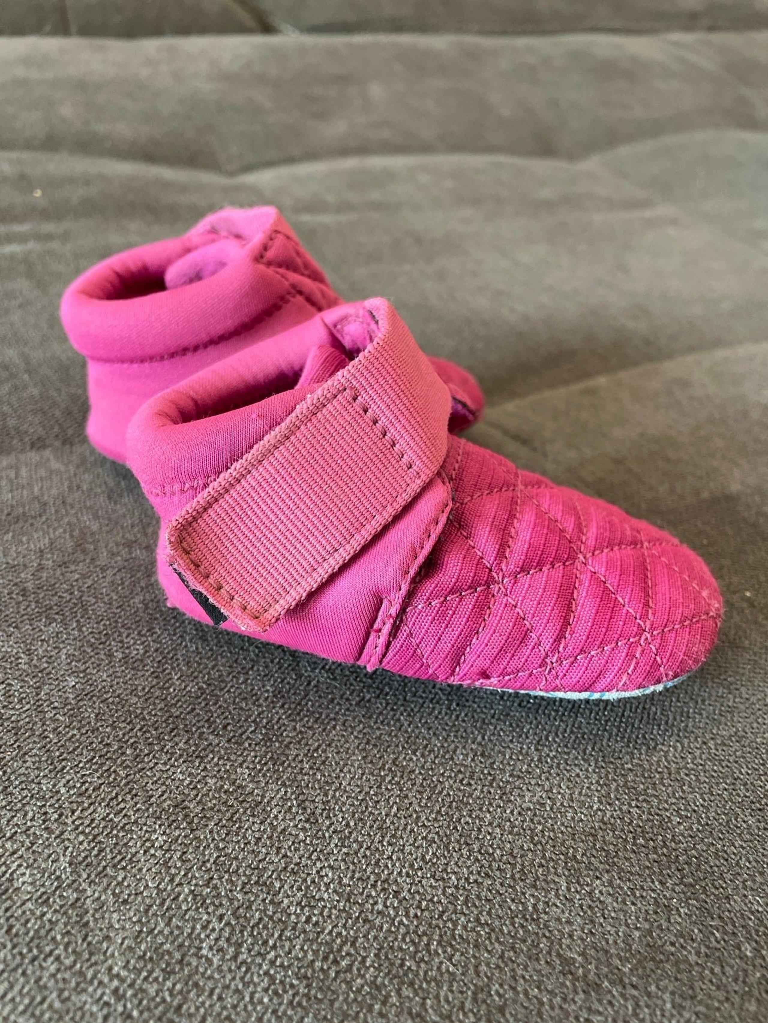 Baby girl Teva winter booties