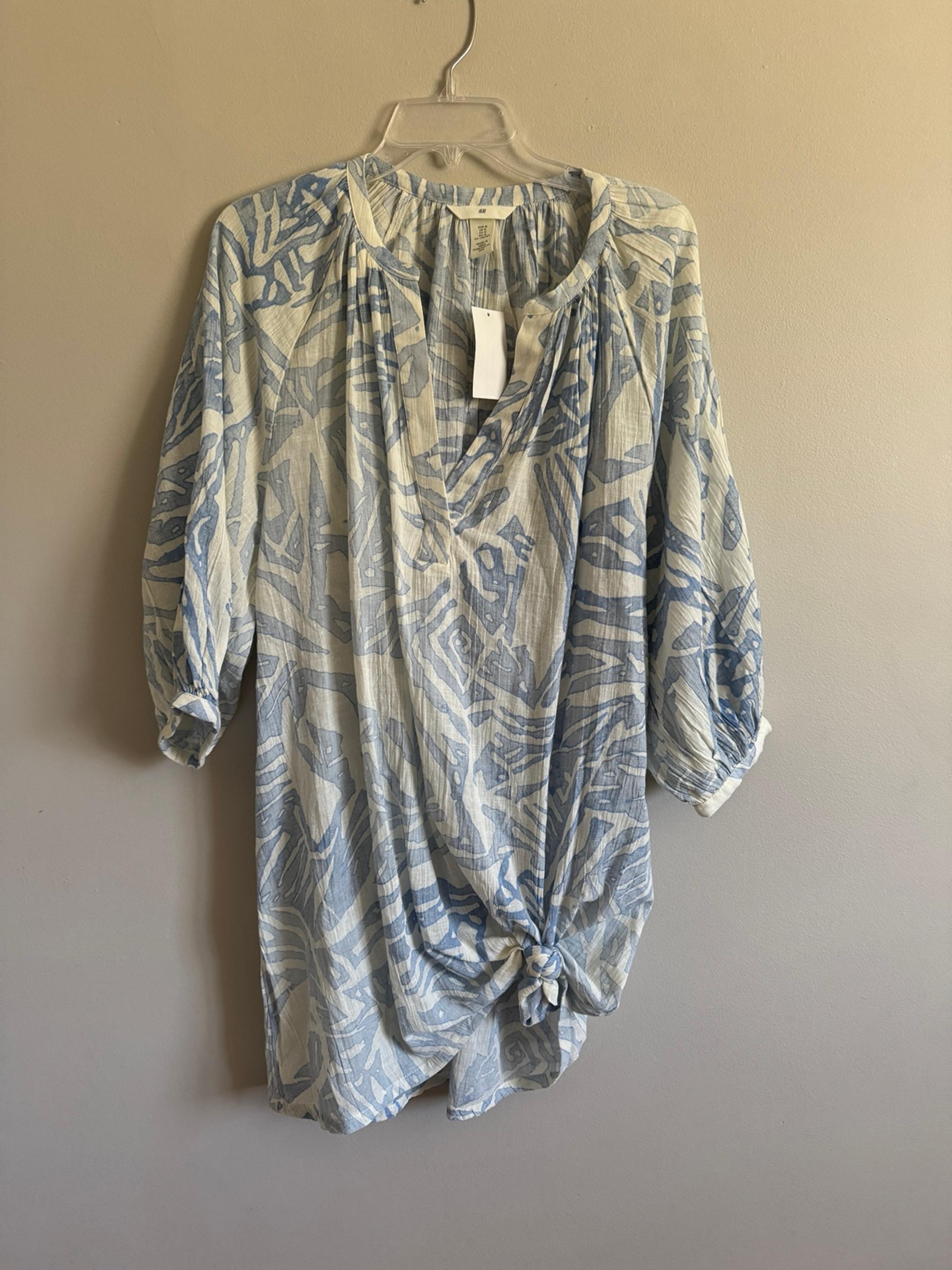 NWT H&M Palm Frond Kaftan size M light blue cotton linen blend pullover