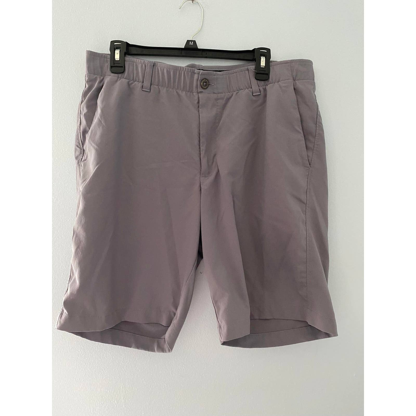 Mens Under Armour Golf Shorts Size 38 Dark Gray Mens Under Armour Golf Shorts Size 38 Dark Gray