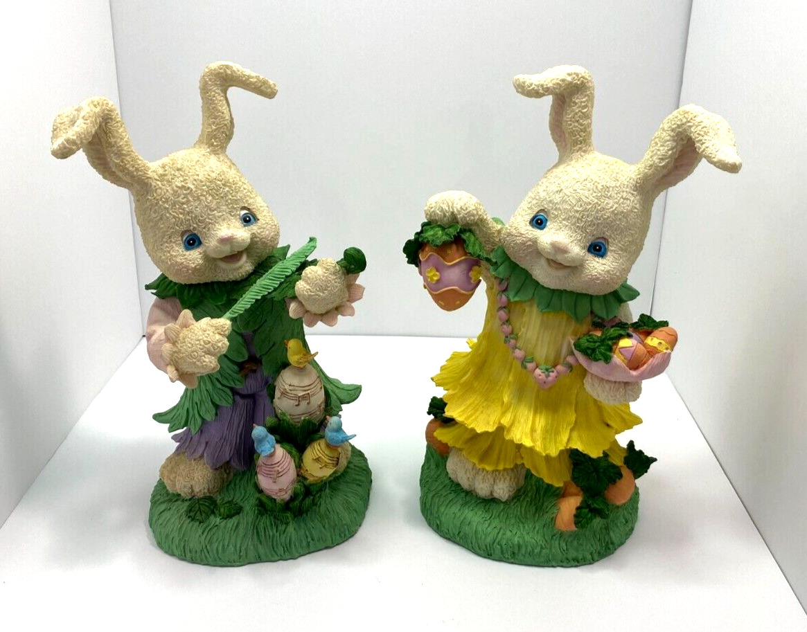 VTG Boy and Girl Easter Bunnies Garden Patch Singing Birds Decorative Egg 11 