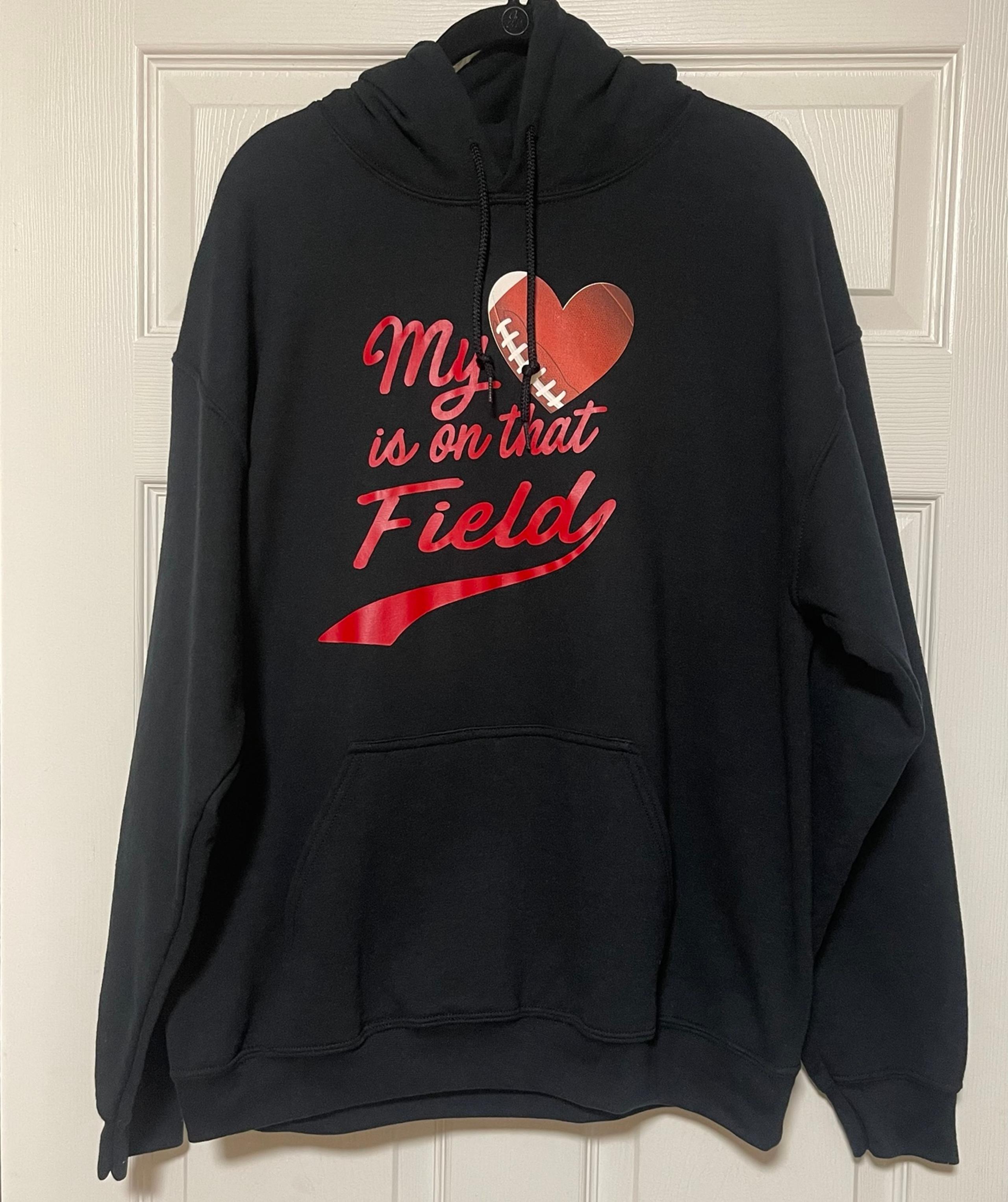 My heart is on that field Women's Black Hoodie Sweater Fleece Inside Size L
