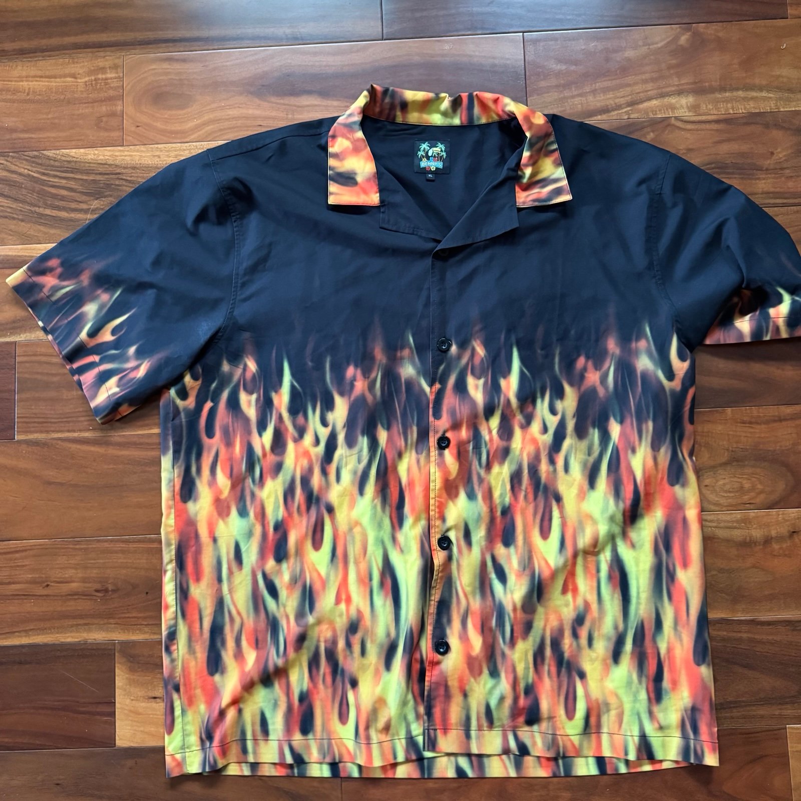 Benny's XL Flame Pattern Black Shirt