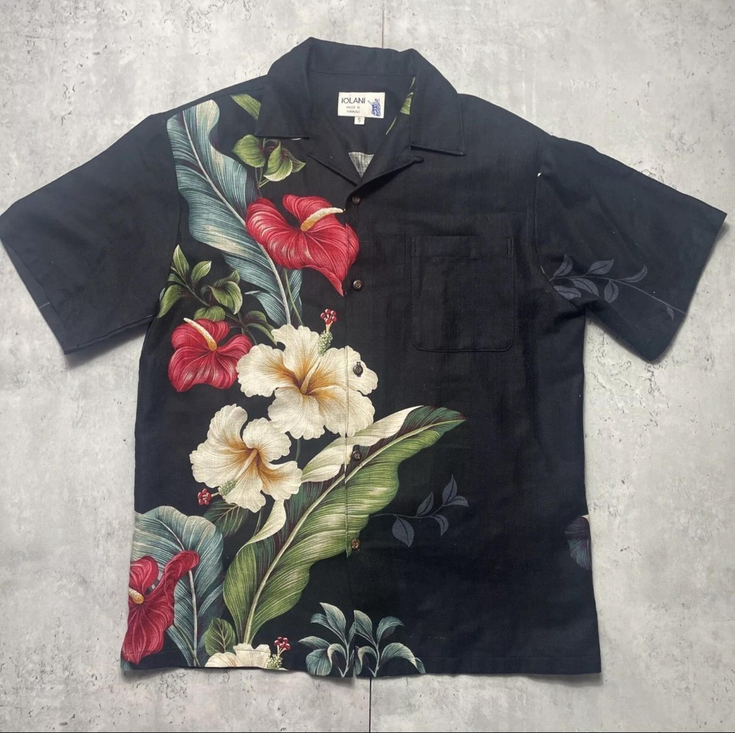 Vtg 60s Iolani Hawaiian Shirt Single Stitch Shoulder Pad Mens Small Black Floral