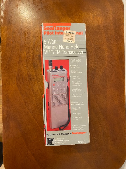 SEA RANGER PILOT MARINE HAND-HELD RADIO