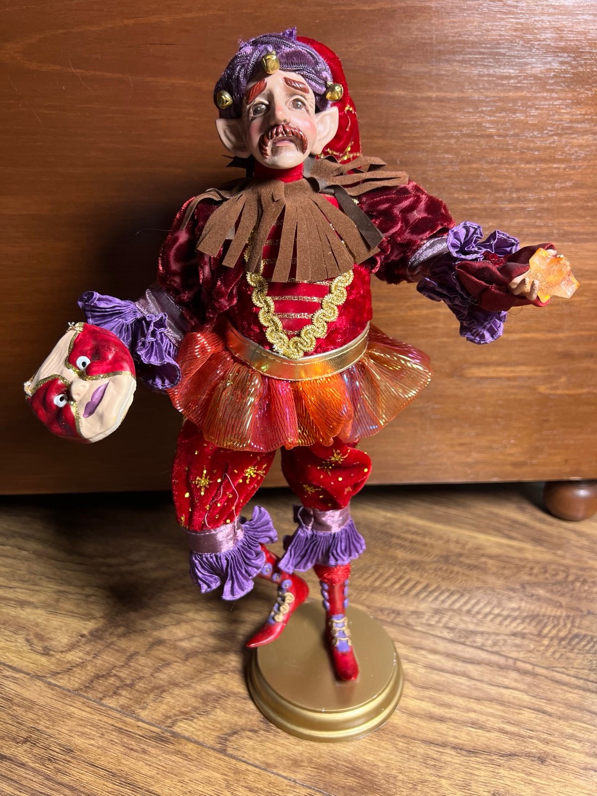 Mardi Gras Large Jester w/ Fine Details with mask and star - unbranded