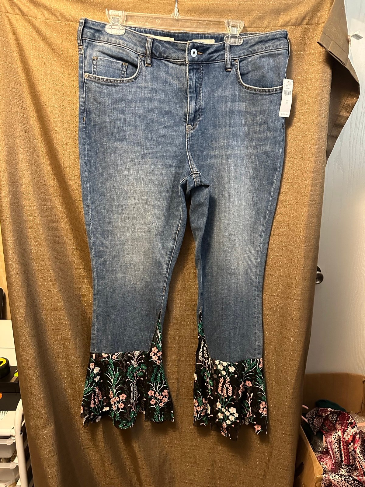NWT Pilcro And The Letterpress Anthropologie Flounce Floral Hem Jeans Size 32