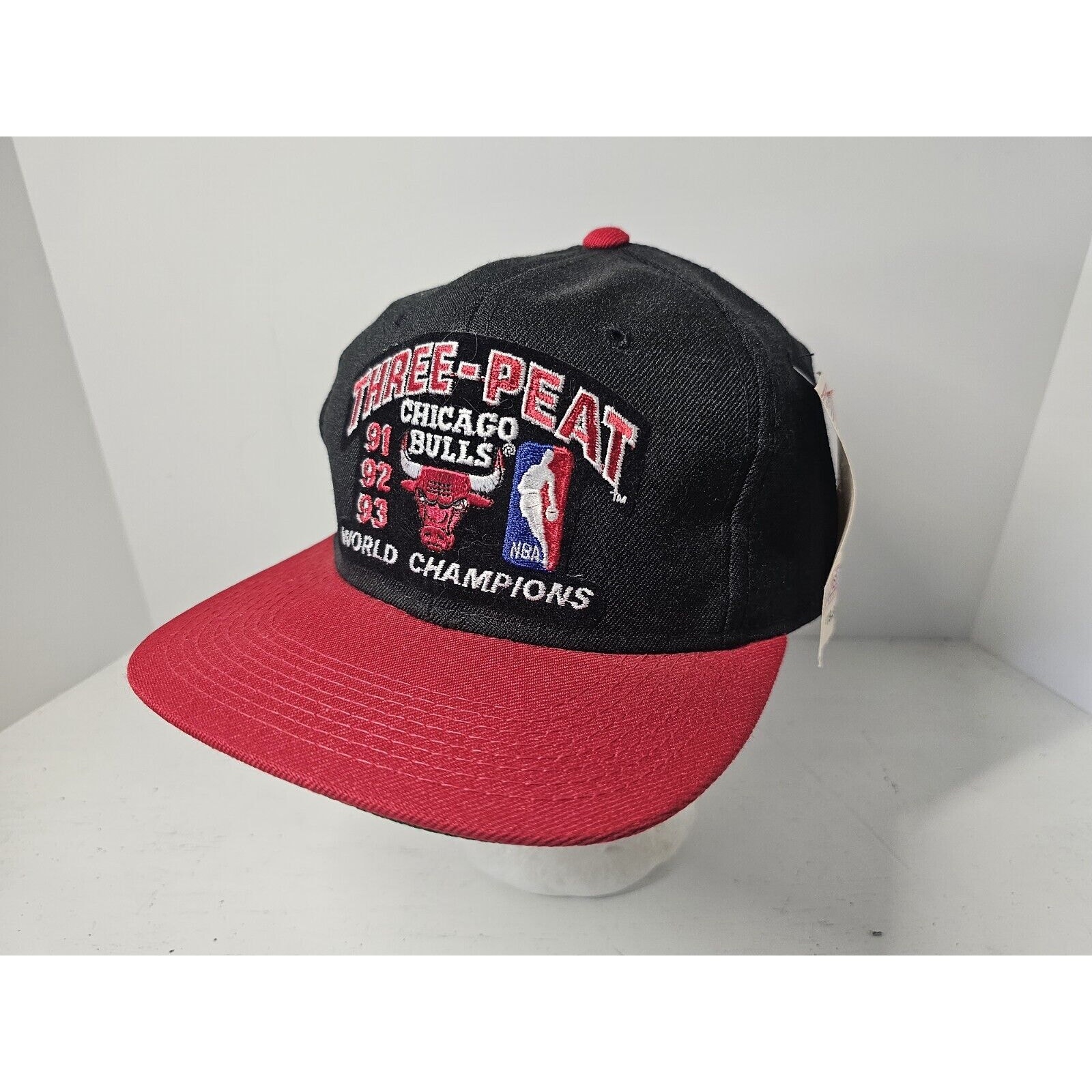 Bulls 3 peat hat hotsell