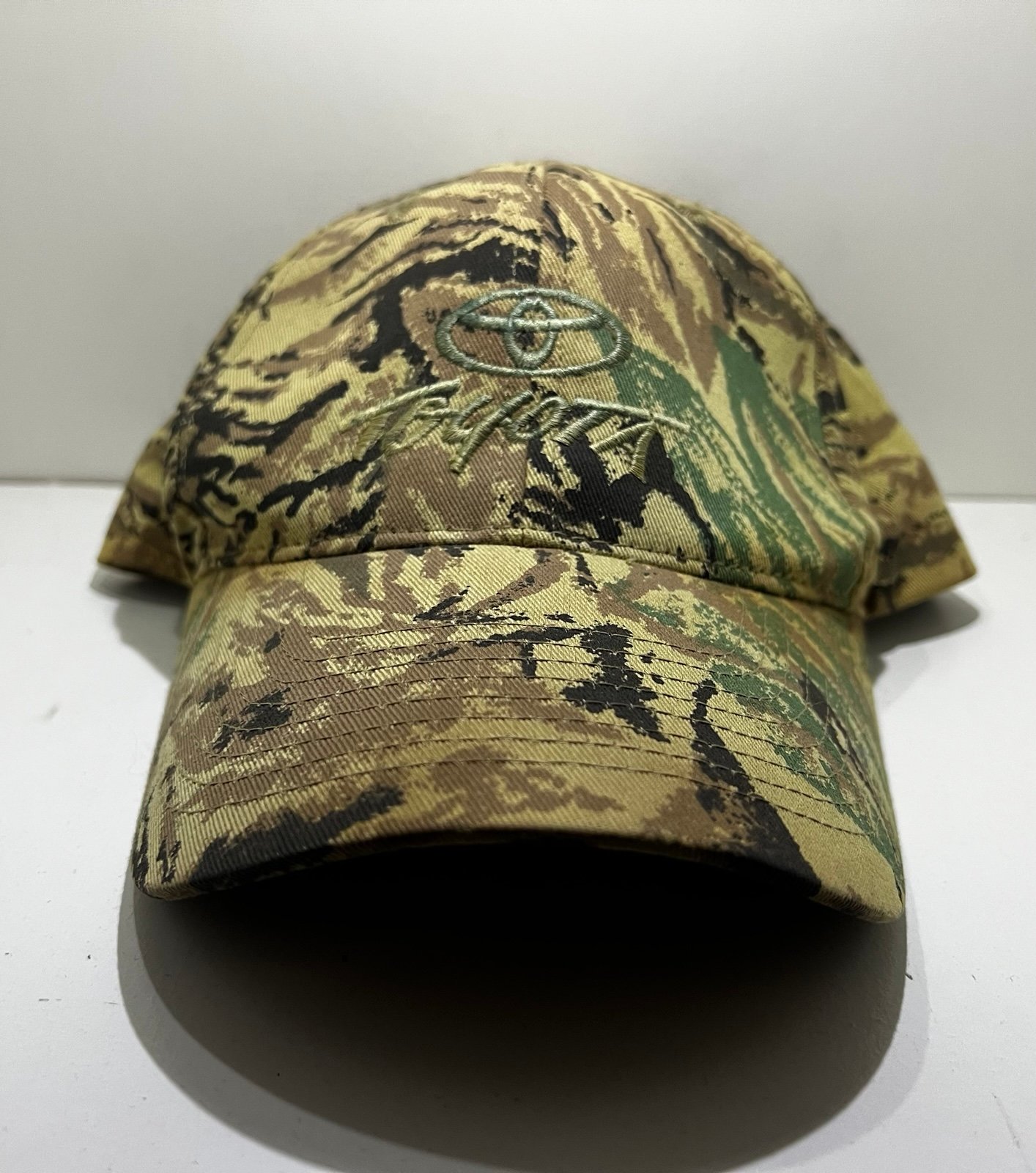 Vintage 90’s Toyota Automaker Camo SnapBack Hat Trucks Cars Automotive Yota
