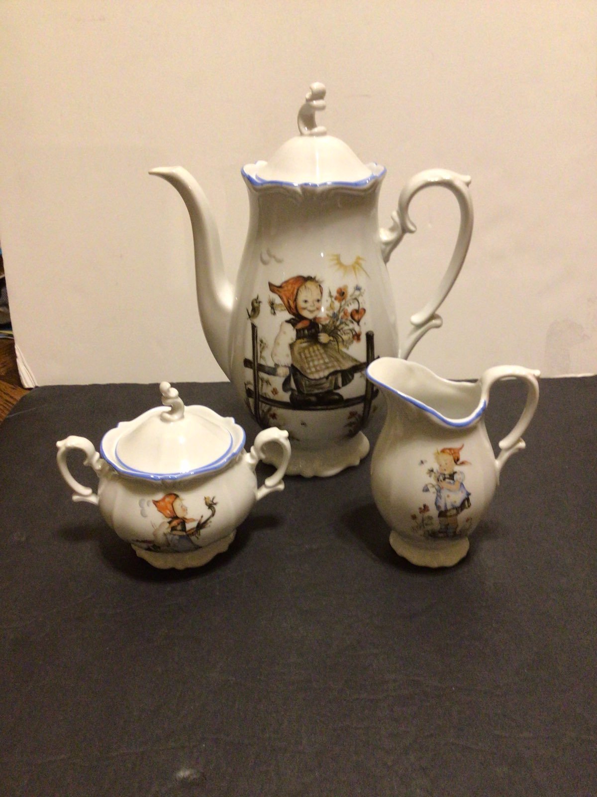 Vintage Hummel porcelain Tea set