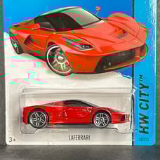2014 Hot Wheels HW City - Speed Team LaFerrari Red MB3