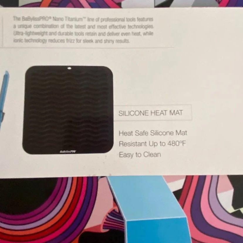 BaByliss PRO titanium flat iron gift set