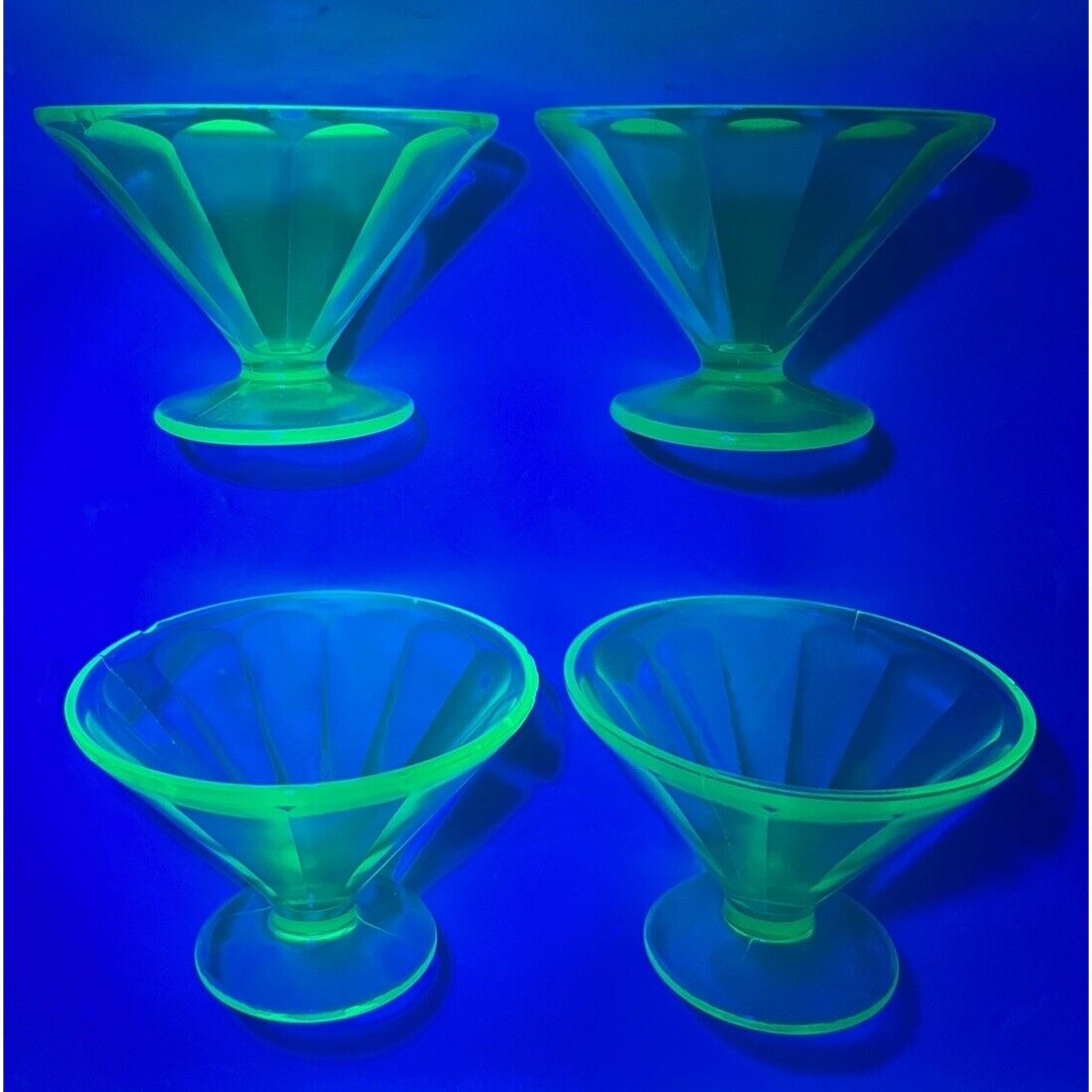 4 -1920 Federal Glass Dessert Sherbet Dish Bowl Depression Uranium Vaseline VTG