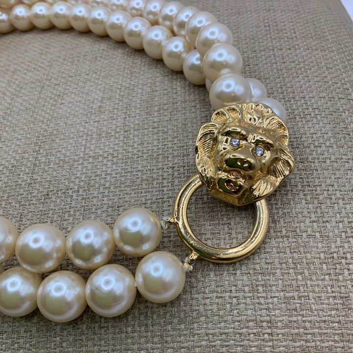 Kenneth Jay Lane AVON Vintage 2 Strand Faux Pearl Lions Head Clasp Necklace