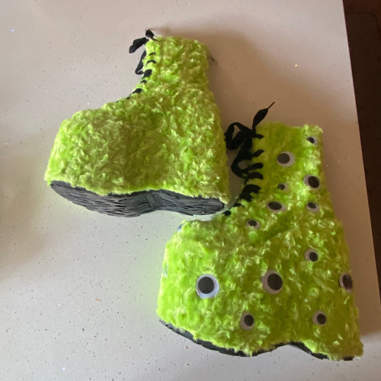 Démonia platforms size 7 new never worn