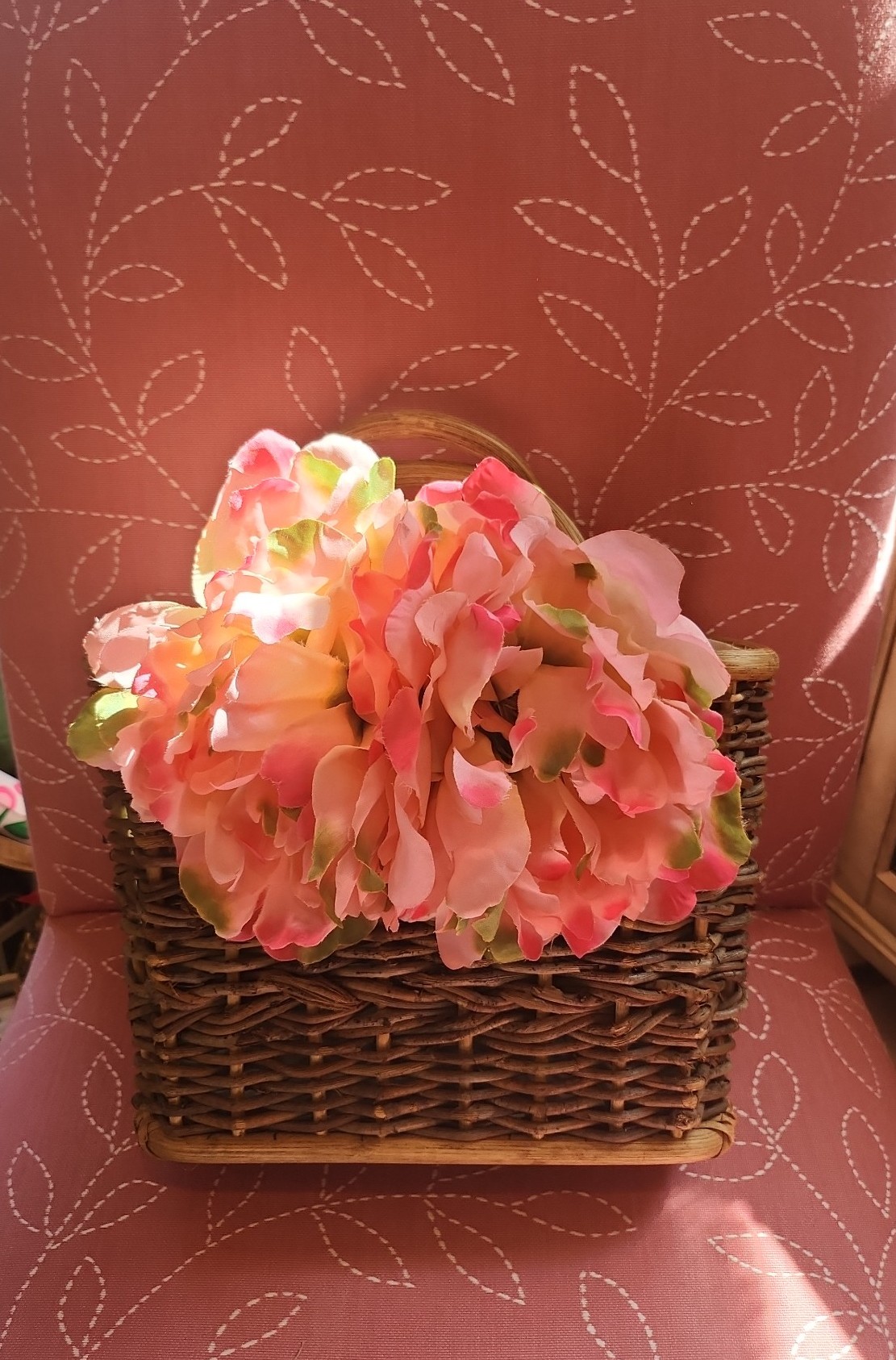 Gretchen Scott Floral Hand bag
