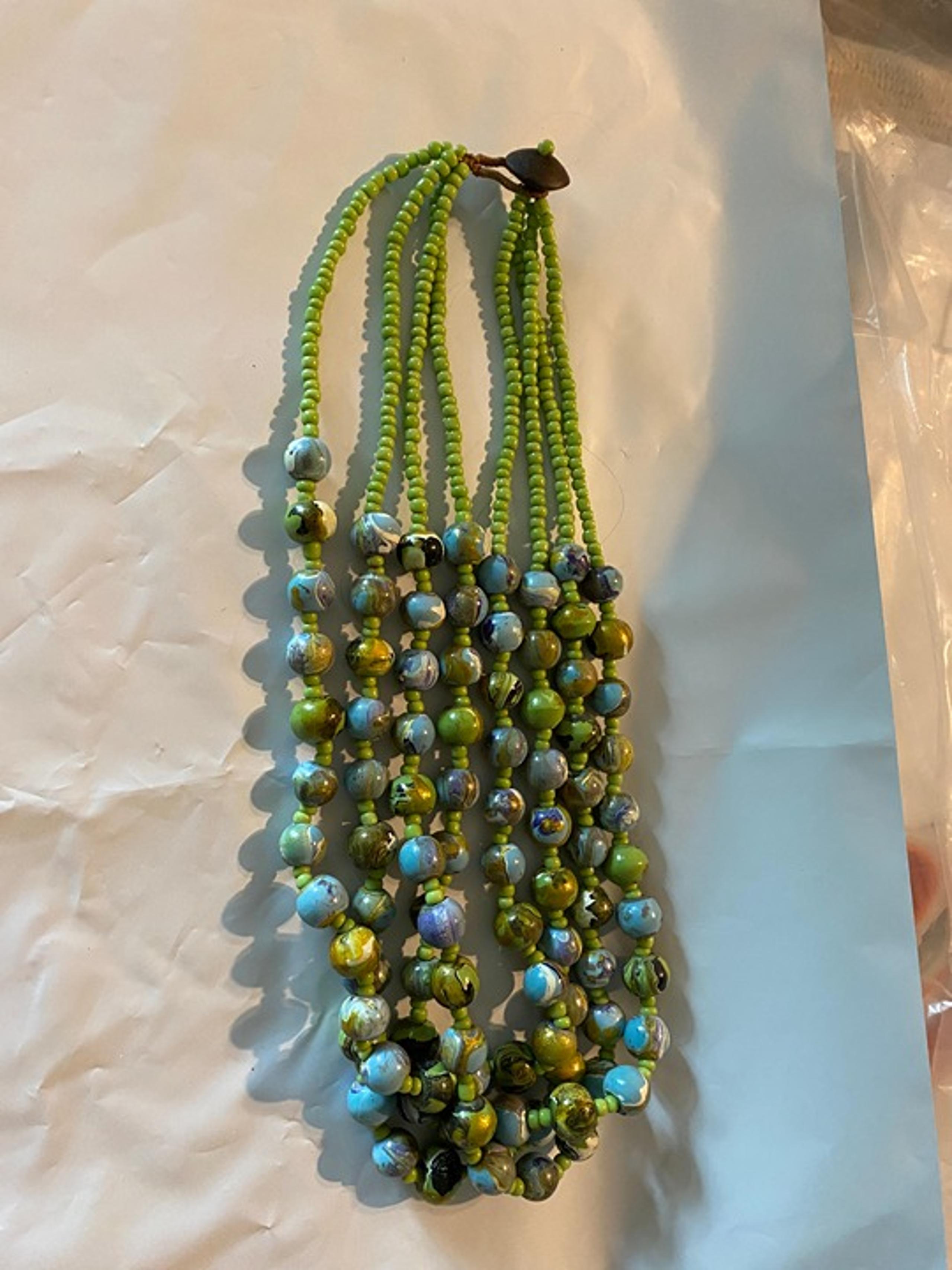 Lot of 7 Costume Necklaces Jewelry Lot Beaded, pendant, Great Variety