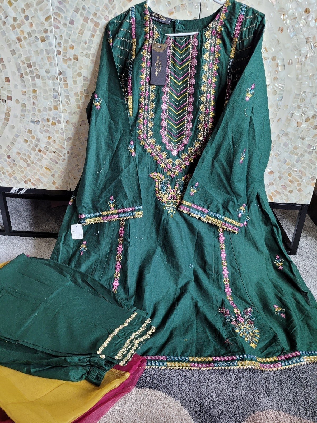 Pakistani indian dress size large