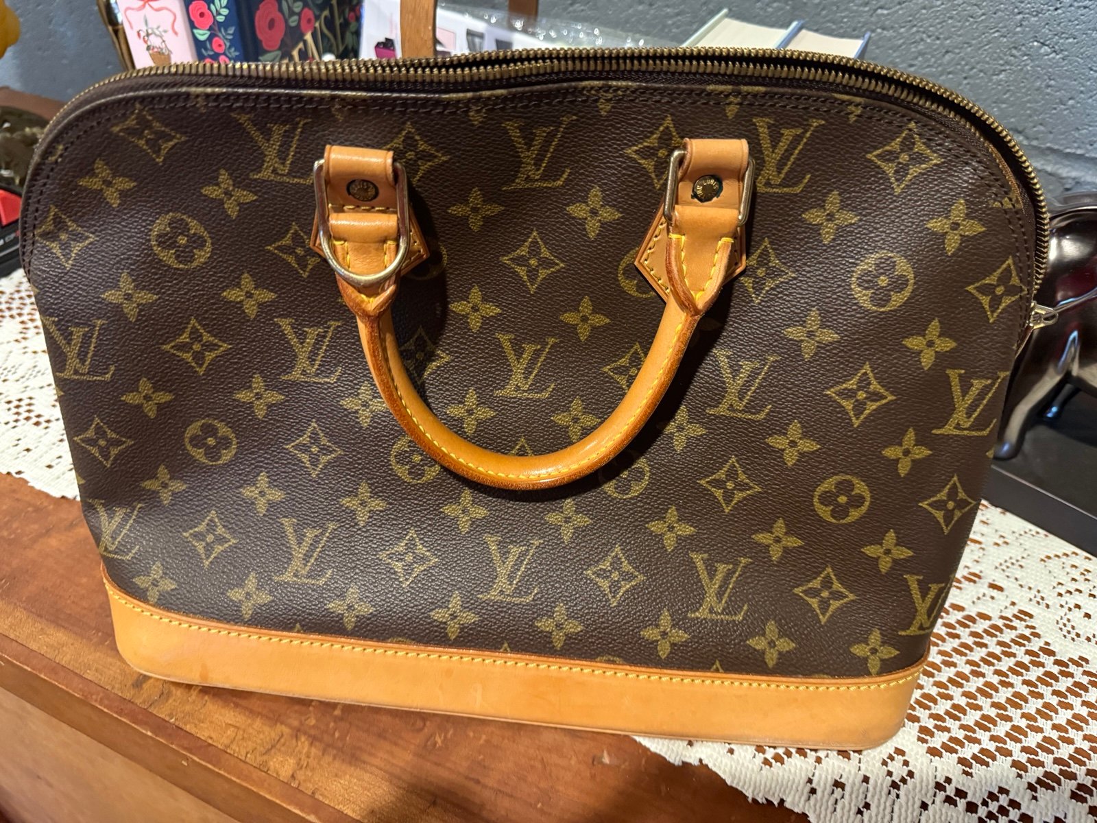 LV Purse