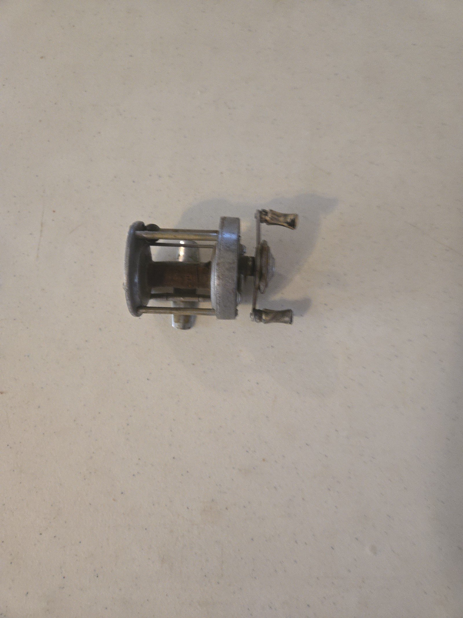 Vintage Pflueger Supreme Bait Cast Fishing Reel #2542