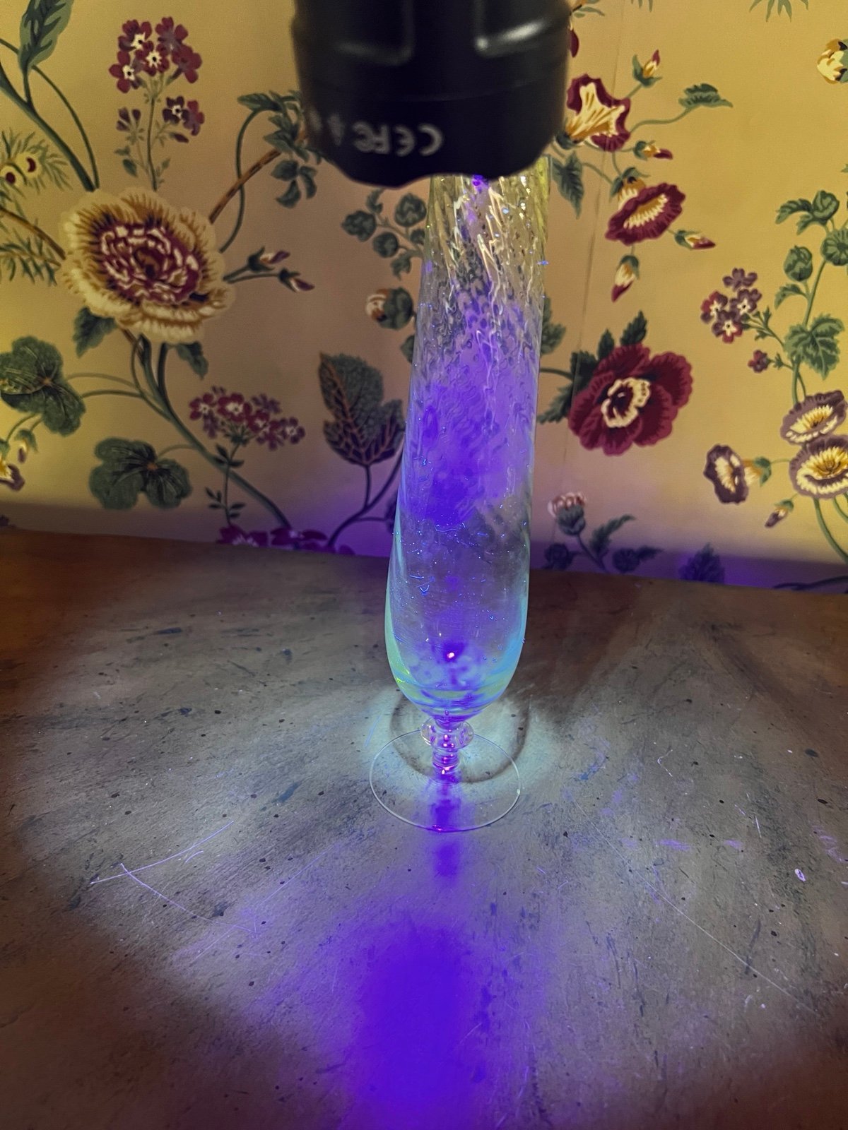 Vintage Swirl Green Glass Uranium Vase 9
