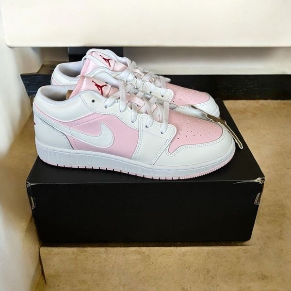 Nike Air Jordan 1 Low Pink Foam Fire Red White 553560-608 Youth 7Y W 8.5