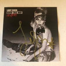 Lady Gaga Autographed Born This Way The Remix Art Card