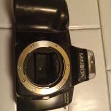 Minolta Maxxum 5000i Film Camera - Classic Photography Gear