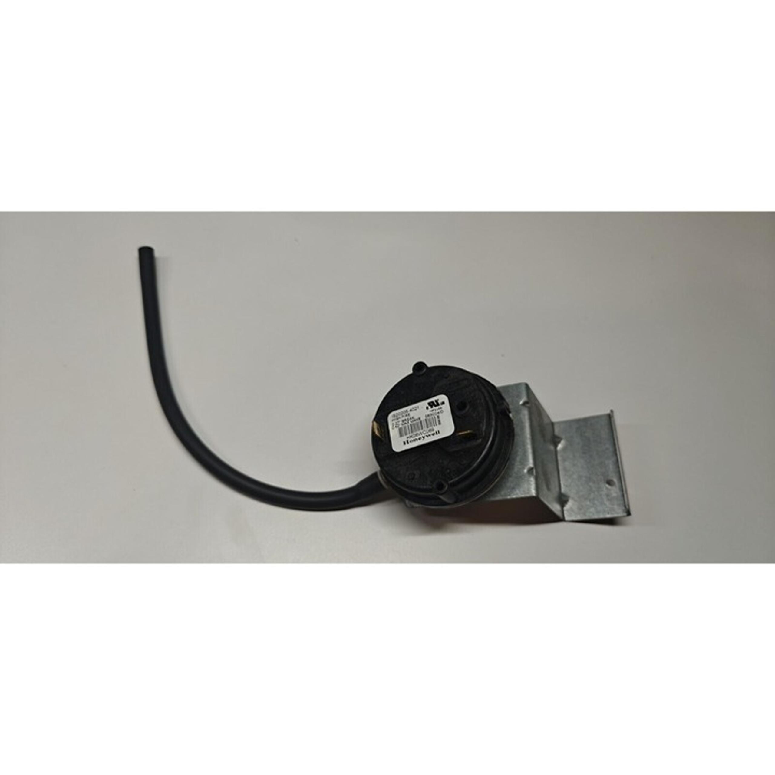 Carrier Bryant Honeywell HK06WC069 Furnace Air Pressure Switch IS20205-4021