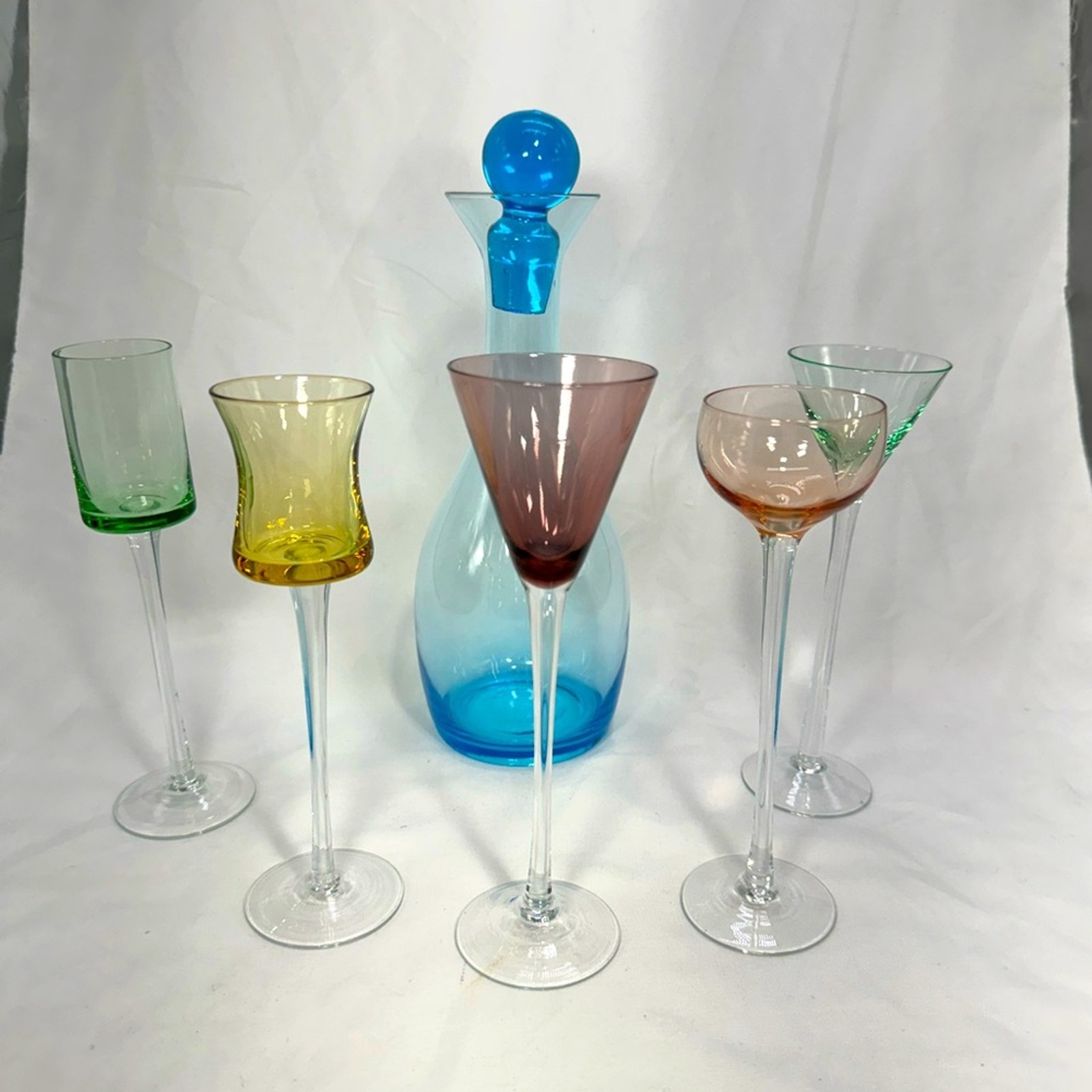 VTG hand blown decanter and wine glass set