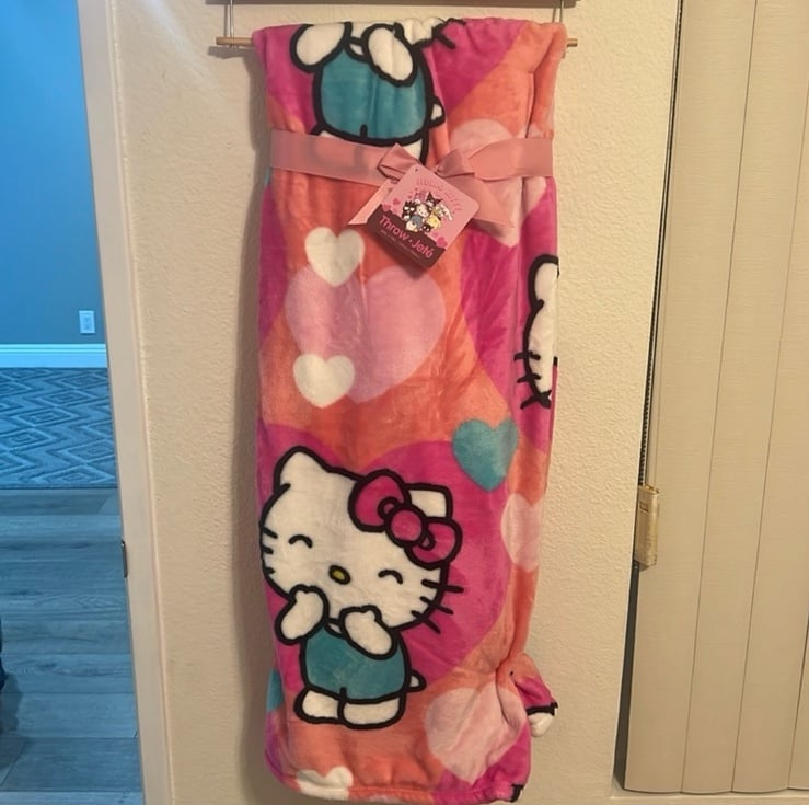 Hello Kitty Valentines Blanket Throw