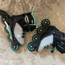 Rollerblades / US7