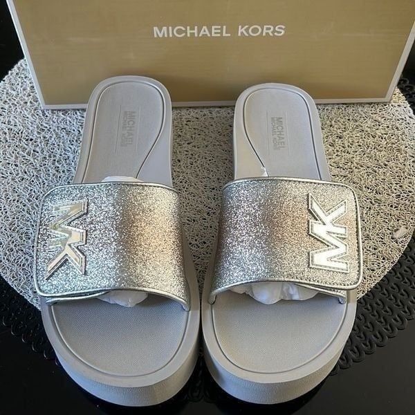NEW MICHAEL KORS platform glitter silver sandals 10