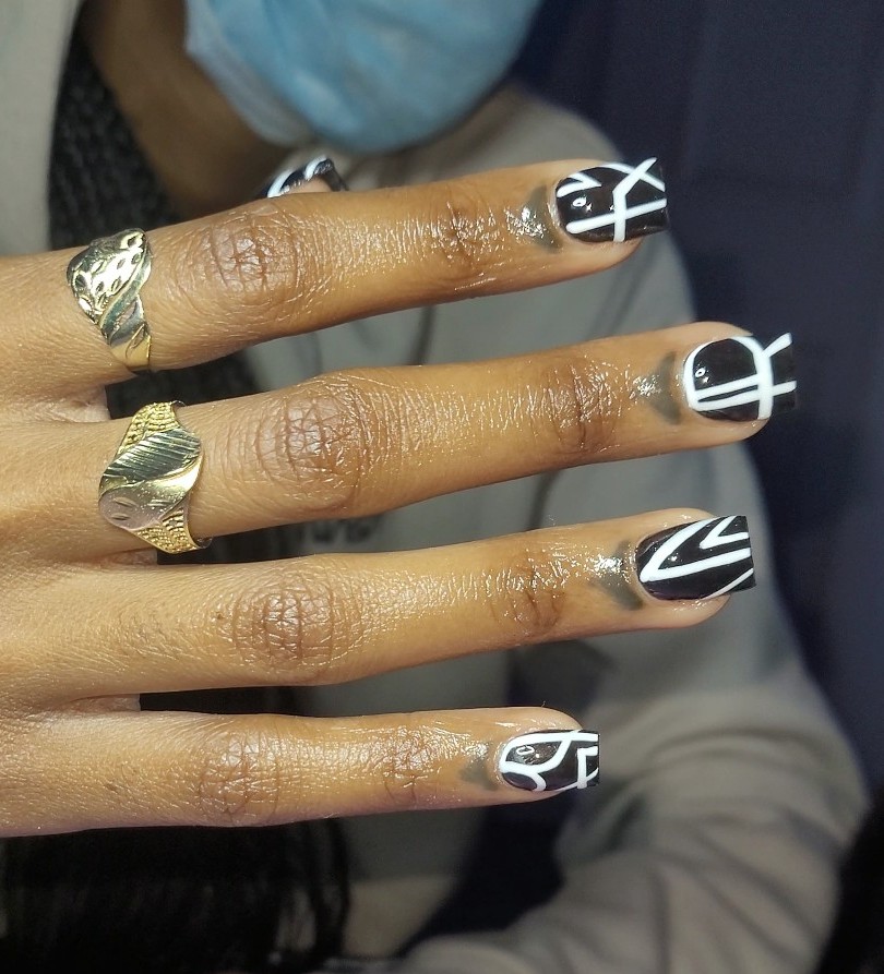 Black x white line Acrylic Press on Nails