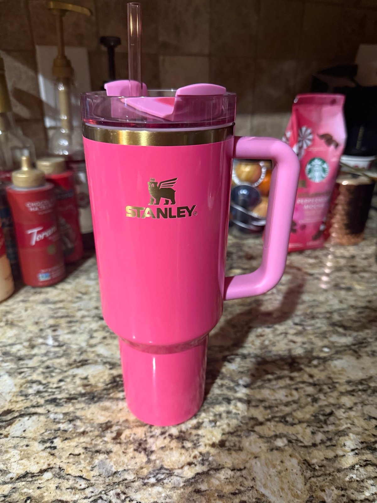 stanley PINK parade 40oz