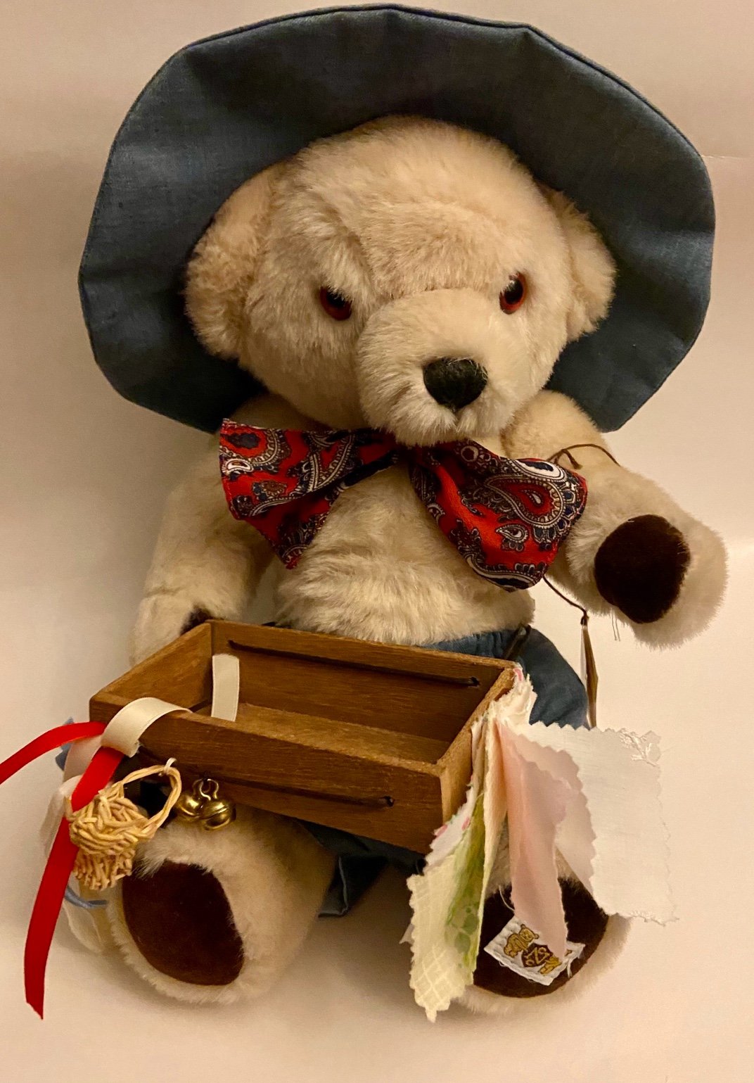 House Of Nisbet 1986 Peddlar Bear 5140 Royal London Scene Collection 255/5000