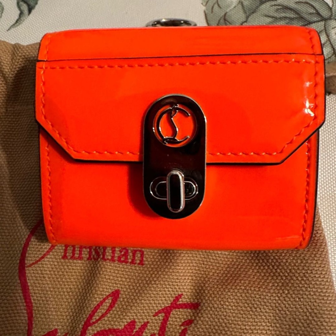 CHRISTIAN LOUBOUTIN ELISA AIRPOD PROCASE
