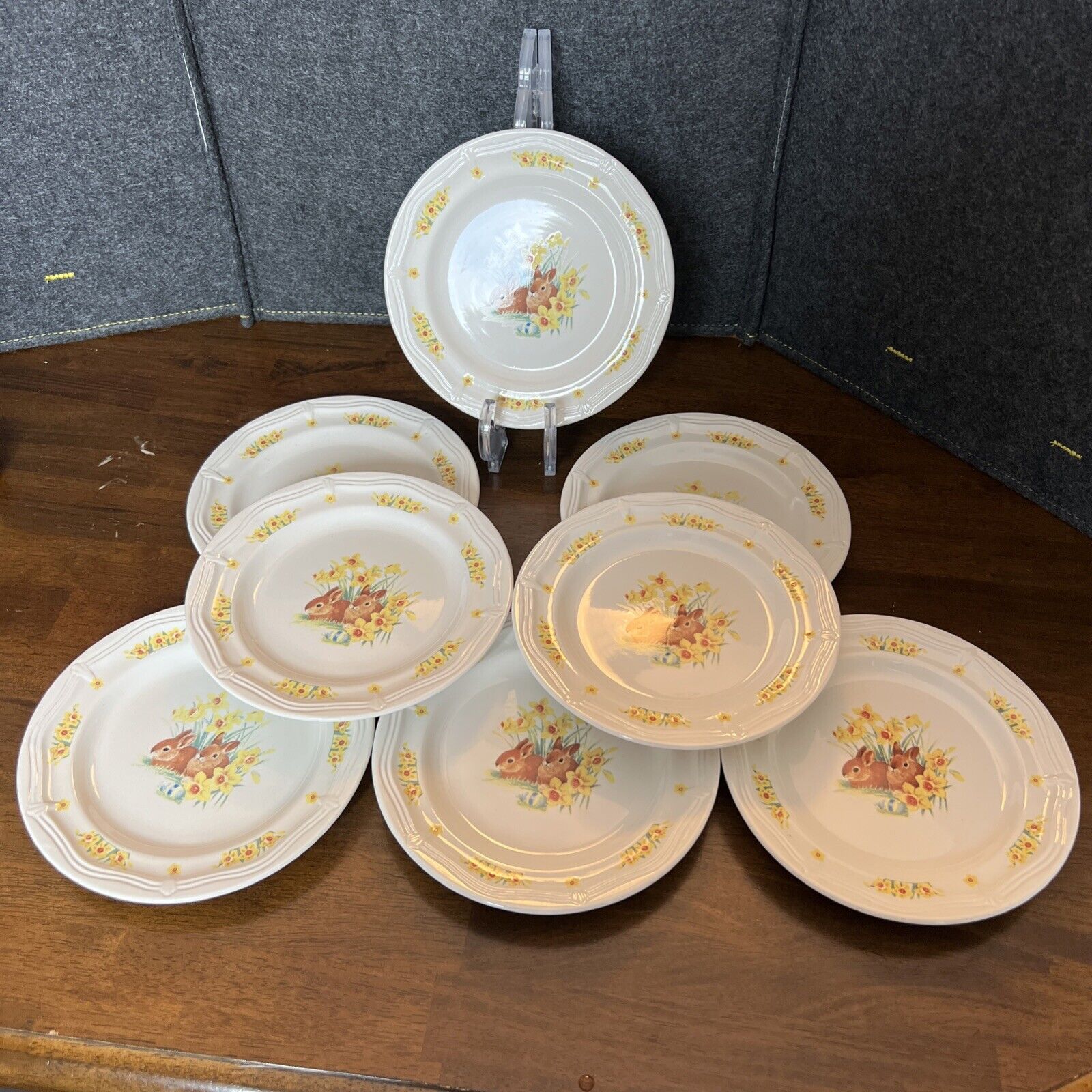 DOMESTICATIONS 7 3/4 Easter Dessert Plates With Rabbits & Daffodils set of 8